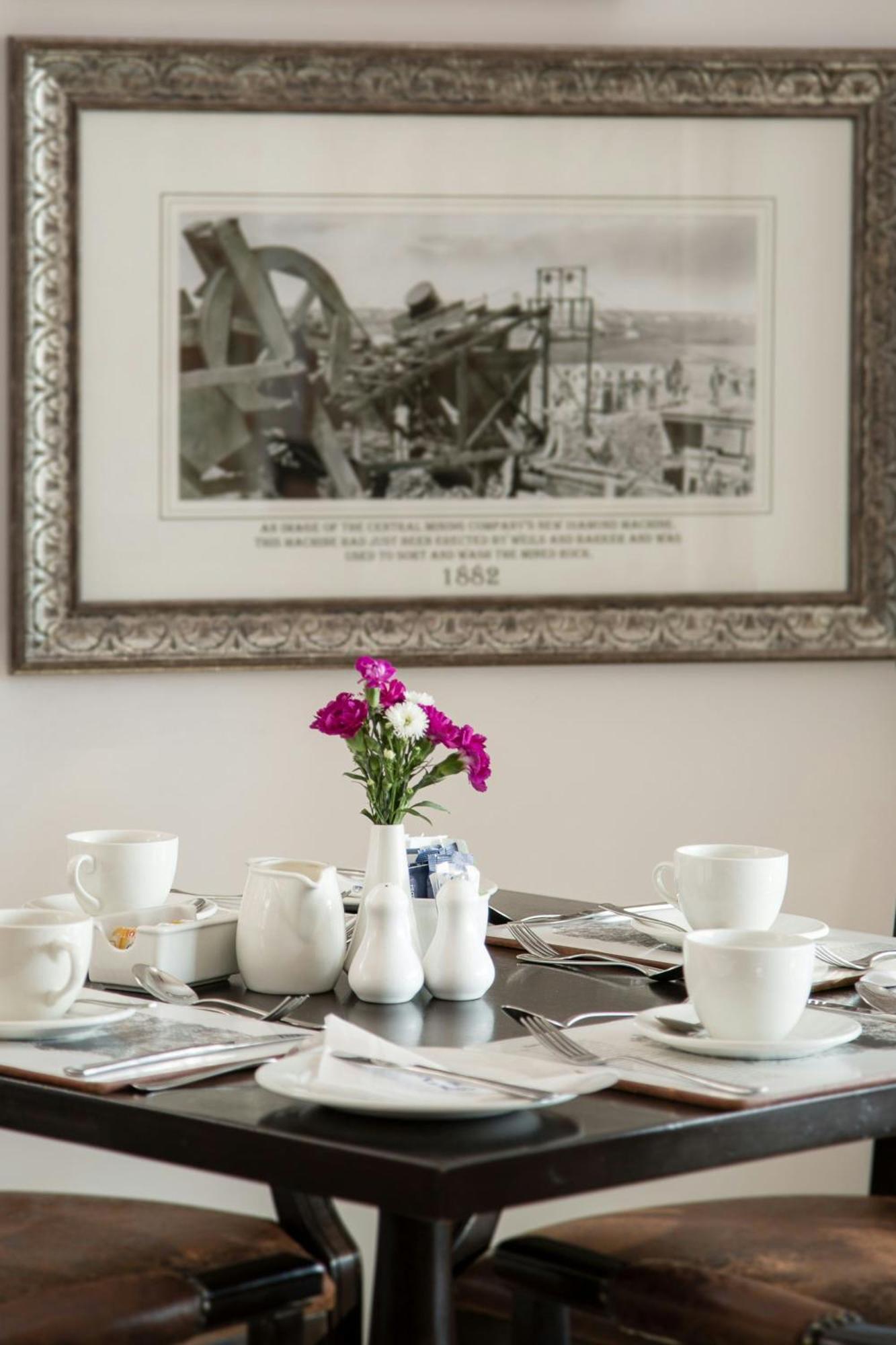 Protea Hotel By Marriott Kimberley Eksteriør billede